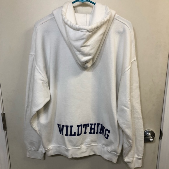 Gildan || Wisconsin Dells Hoodie - Picture 2 of 4